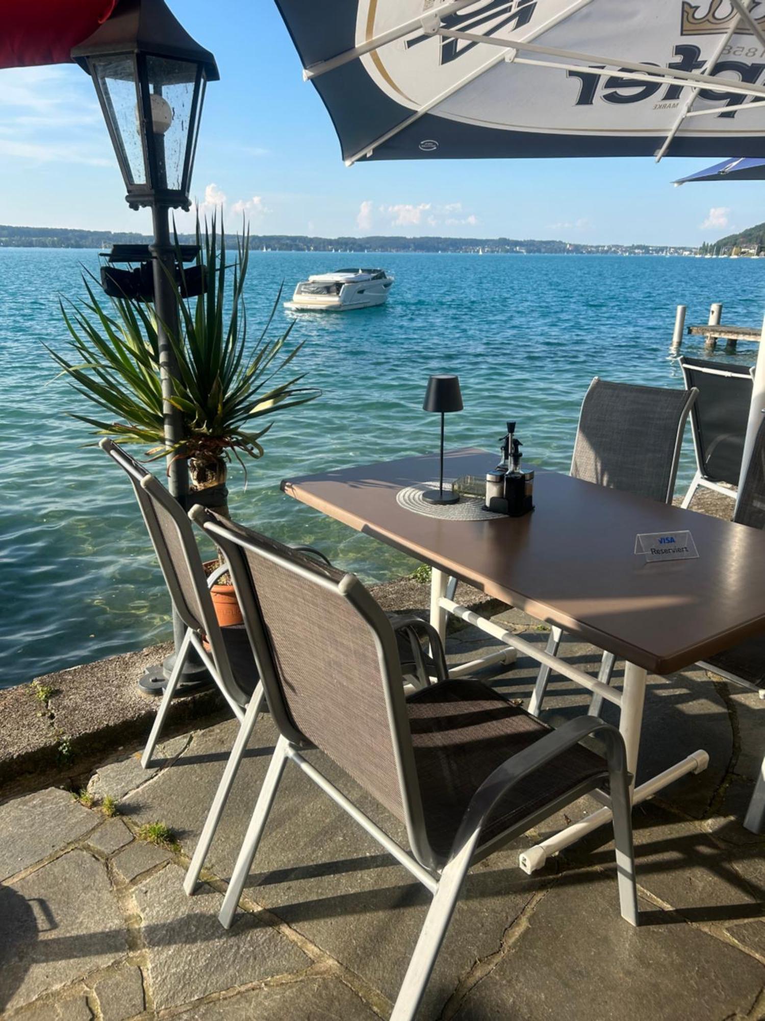 Gasthof Mit Seeterasse & Appartements Zur Landeroith Weyregg Exterior foto
