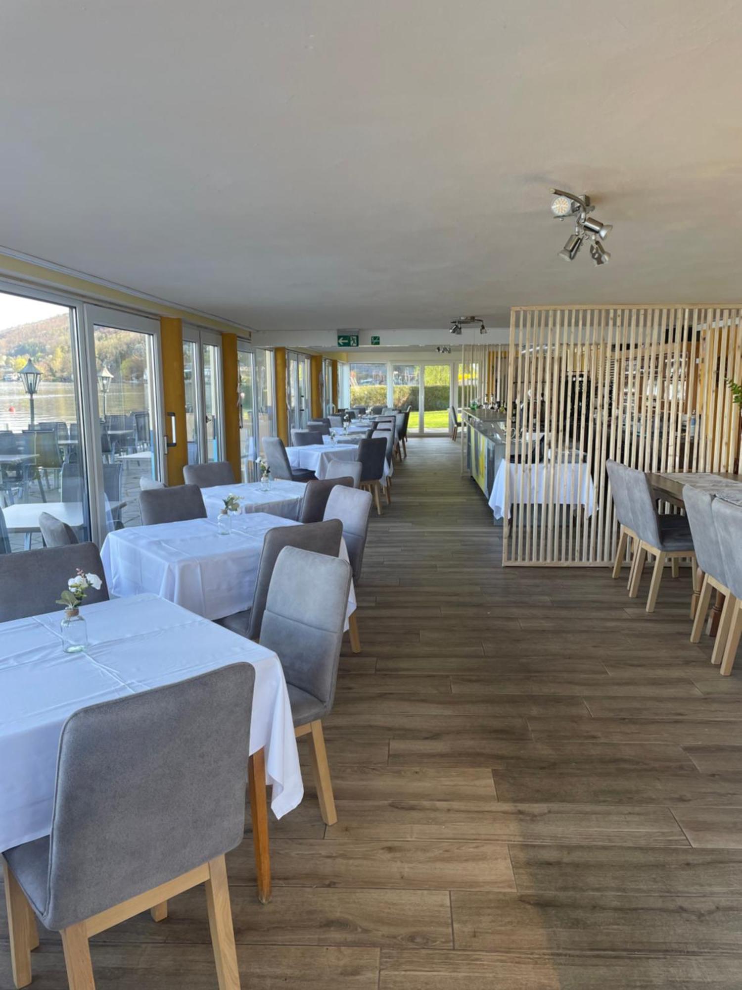 Gasthof Mit Seeterasse & Appartements Zur Landeroith Weyregg Exterior foto