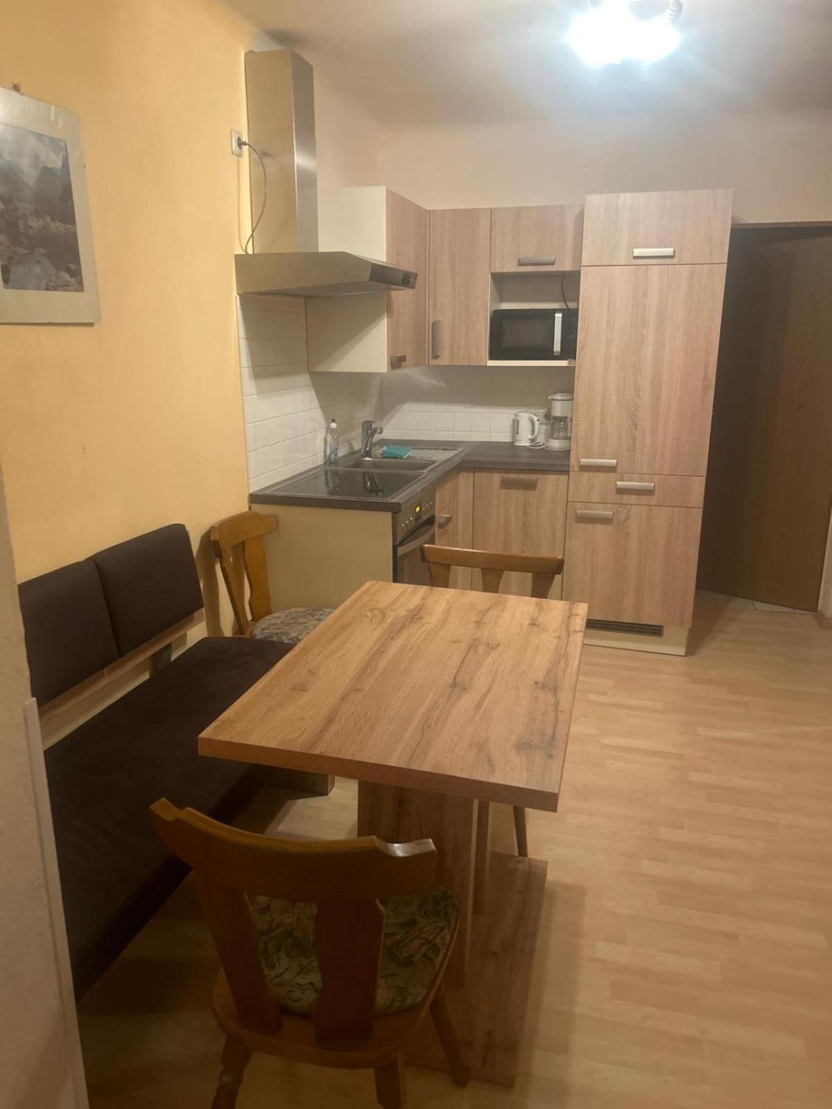 Gasthof Mit Seeterasse & Appartements Zur Landeroith Weyregg Exterior foto