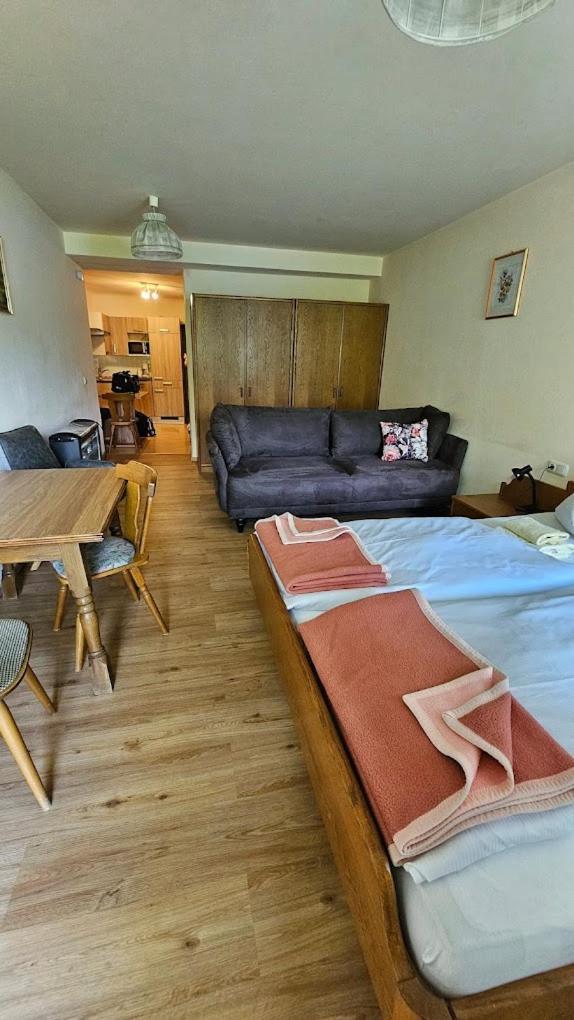 Gasthof Mit Seeterasse & Appartements Zur Landeroith Weyregg Exterior foto