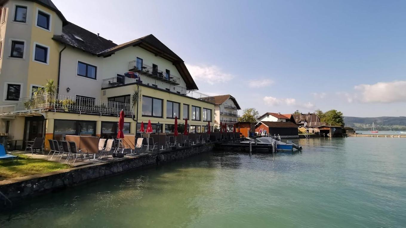 Gasthof Mit Seeterasse & Appartements Zur Landeroith Weyregg Exterior foto