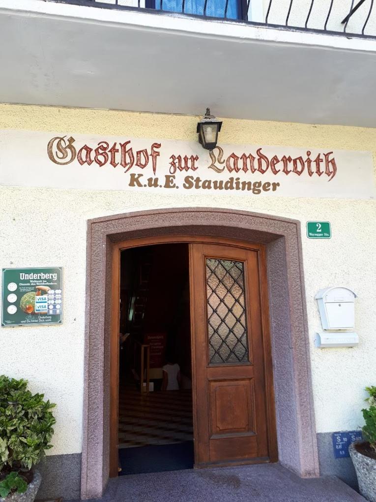 Gasthof Mit Seeterasse & Appartements Zur Landeroith Weyregg Exterior foto